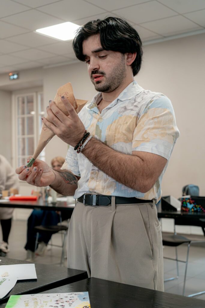 Atelier Répit au Rosier Blanc : La magie des mots et du modelage avec Cultura